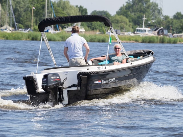 varen in Corsiva 520