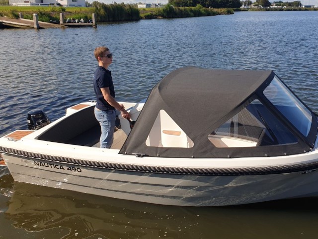 Nautica 490 varen