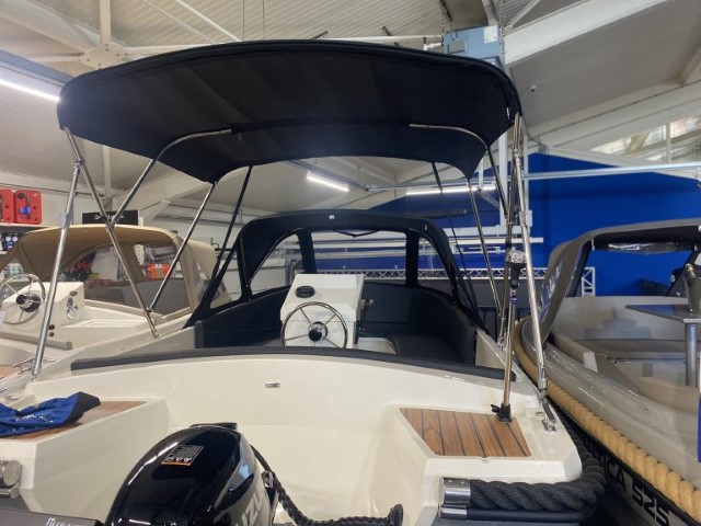 Nautica 490 bimini